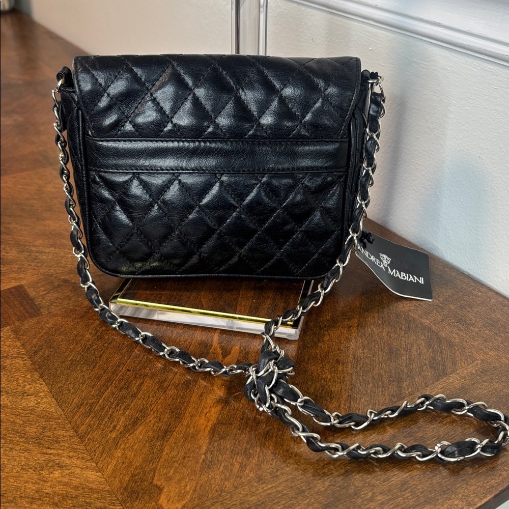 ANDREA MABIANI ITALIAN QUILTED LEATHER TURNLOCK CLOSURE CROSSBODY - Picture 8 of 15